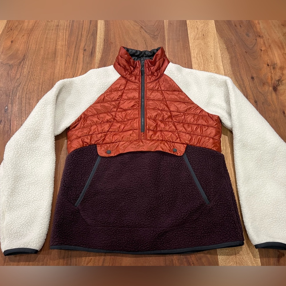Mountain Hardwear Womens Altius Hybrid Pull Over